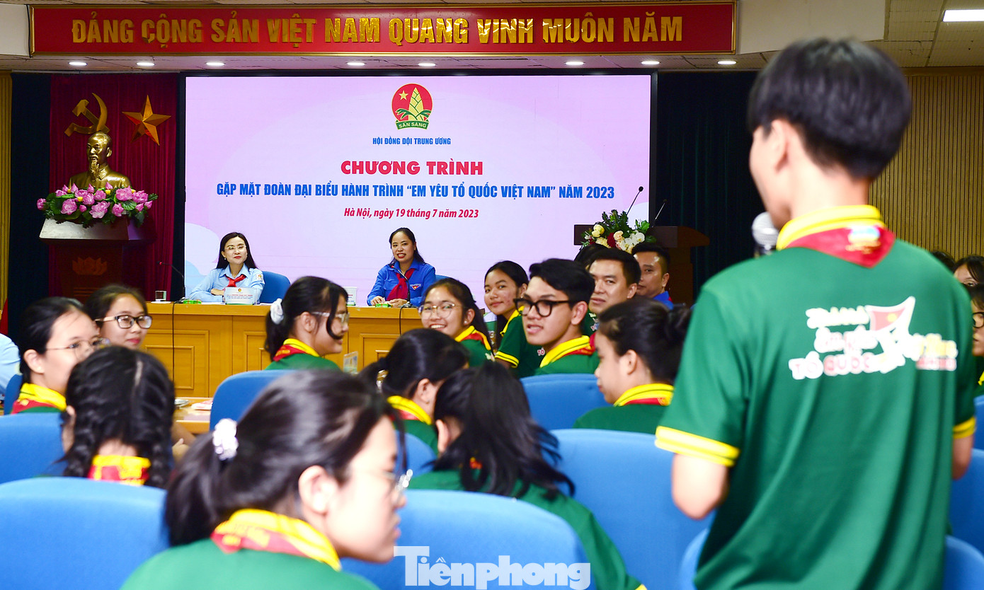 Nhiều ý kiến, đề xuất đã được các đại biểu thiếu nhi tham gia hành trình chia sẻ tại buổi gặp mặt. Ảnh: Xuân Tùng Nhiều ý kiến, đề xuất đã được các đại biểu thiếu nhi tham gia hành trình chia sẻ tại buổi gặp mặt. Ảnh: Xuân Tùng