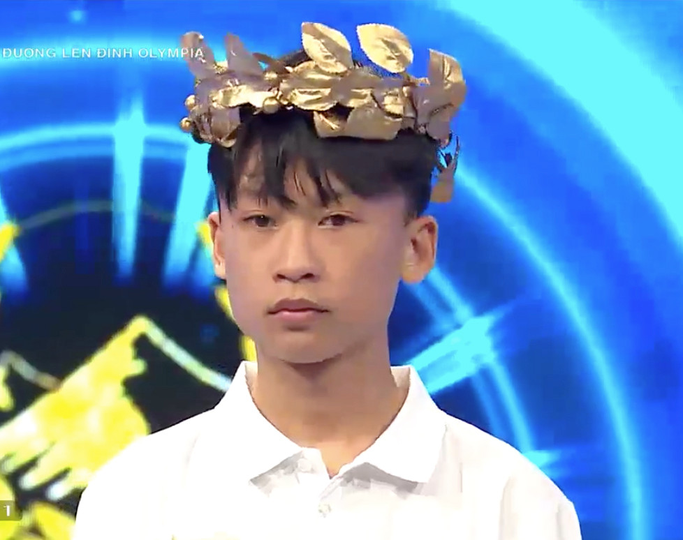 Quang Minh giành được vòng nguyệt quế trận tuần 3 tháng 1 quý IV và xác lập kỷ lục mới tổng điểm ở Olympia 23.