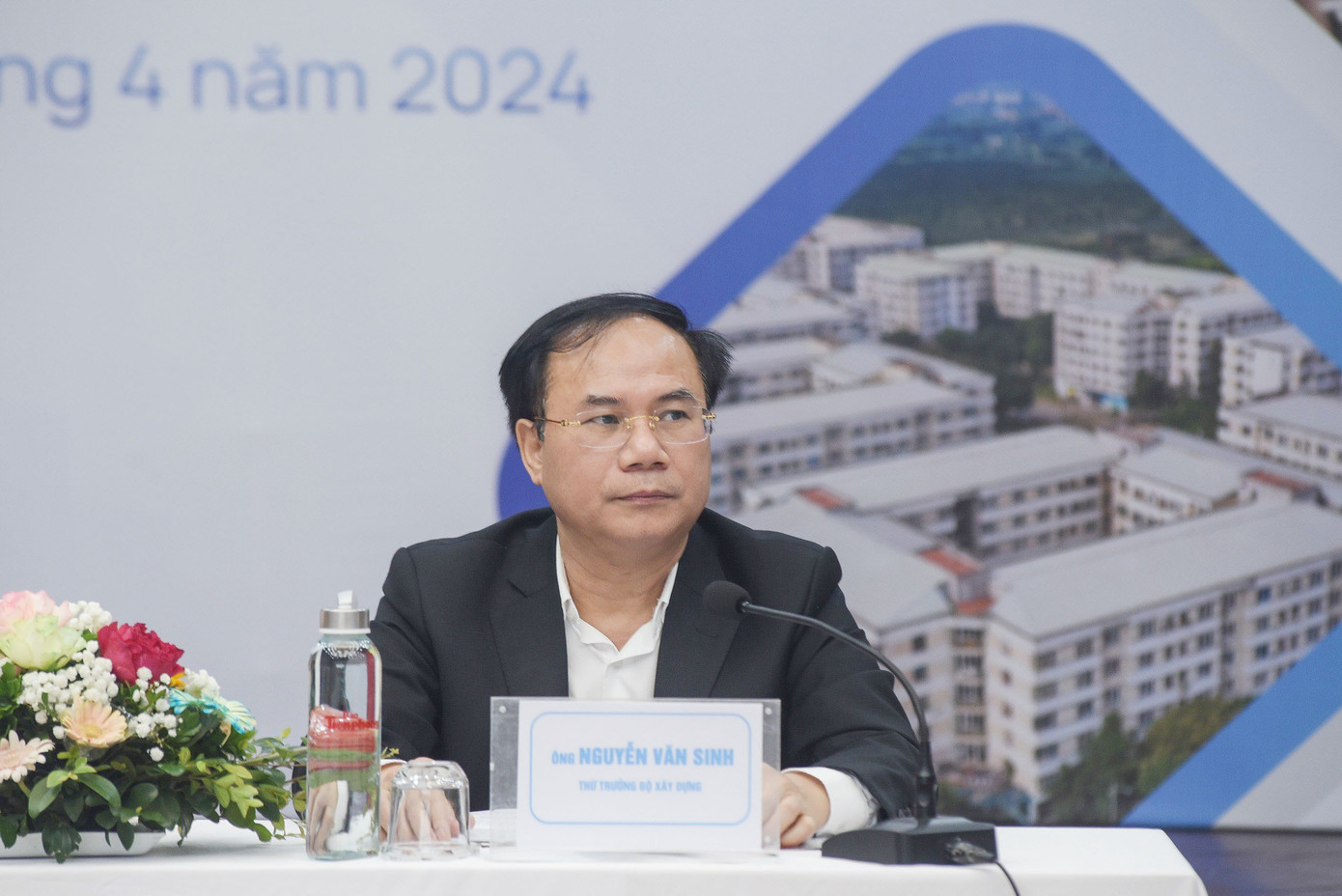Thứ trưởng Bộ Xây dựng Nguyễn Văn Sinh Thứ trưởng Bộ Xây dựng Nguyễn Văn Sinh