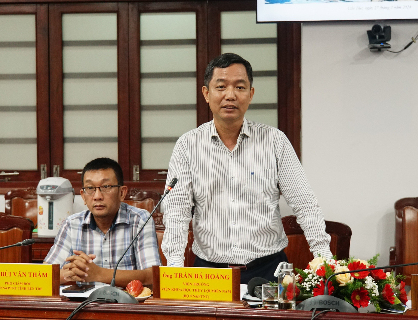 Ông Trần Bá Hoằng - Viện trưởng Viện Khoa học thủy lợi miền Nam Ông Trần Bá Hoằng - Viện trưởng Viện Khoa học thủy lợi miền Nam