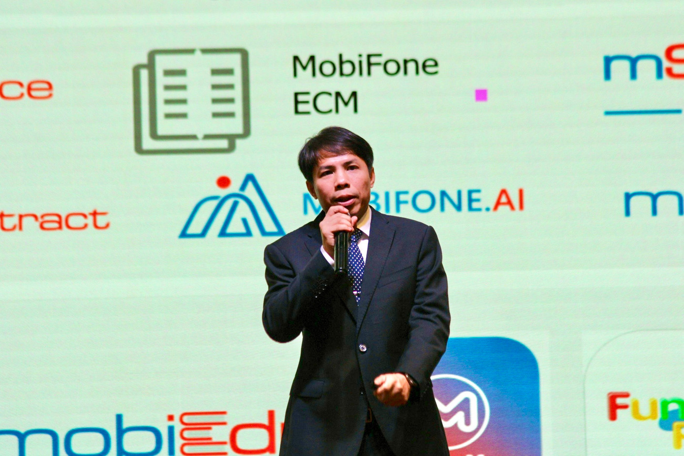 Ông Nguyễn Tuấn Huy, Trưởng ban Chuyển đổi số của MobiFone Ông Nguyễn Tuấn Huy, Trưởng ban Chuyển đổi số của MobiFone