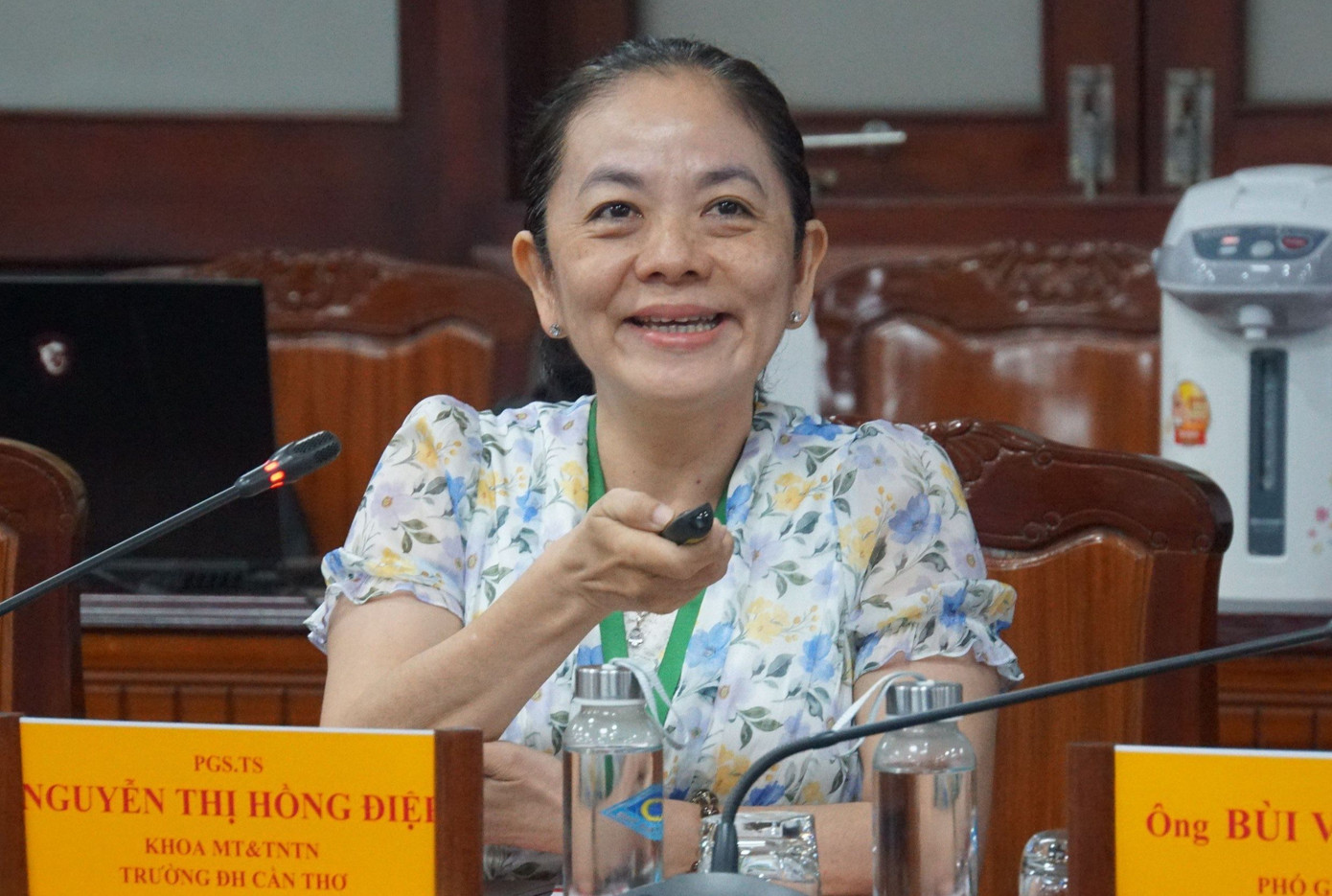 PGS.TS Nguyễn Thị Hồng Điệp - Bộ môn Tài nguyên đất đai, Khoa Môi trường và Tài nguyên thiên nhiên, Trường Đại học Cần Thơ PGS.TS Nguyễn Thị Hồng Điệp - Bộ môn Tài nguyên đất đai, Khoa Môi trường và Tài nguyên thiên nhiên, Trường Đại học Cần Thơ