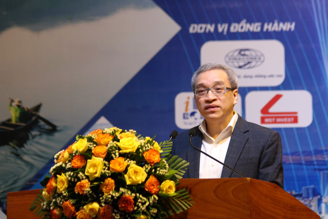 Thứ trưởng Bộ TT&TT Phan Tâm Thứ trưởng Bộ TT&TT Phan Tâm