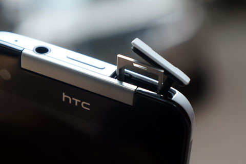 Butterfly có giá đỡ để đặt sim