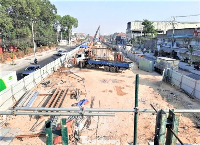 Bình Dương đang xây dựng cầu vượt đầu tiên tại ngã tư 550 Bình Dương đang xây dựng cầu vượt đầu tiên tại ngã tư 550