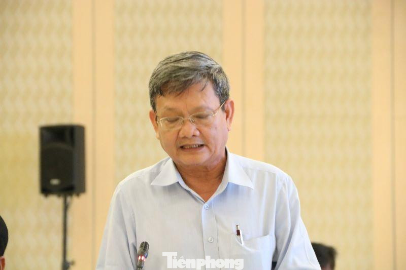 Phó Giám đốc Sở Nông nghiệp và Phát triển nông thôn Lê Cảnh Dần thông tin tại họp báo Phó Giám đốc Sở Nông nghiệp và Phát triển nông thôn Lê Cảnh Dần thông tin tại họp báo