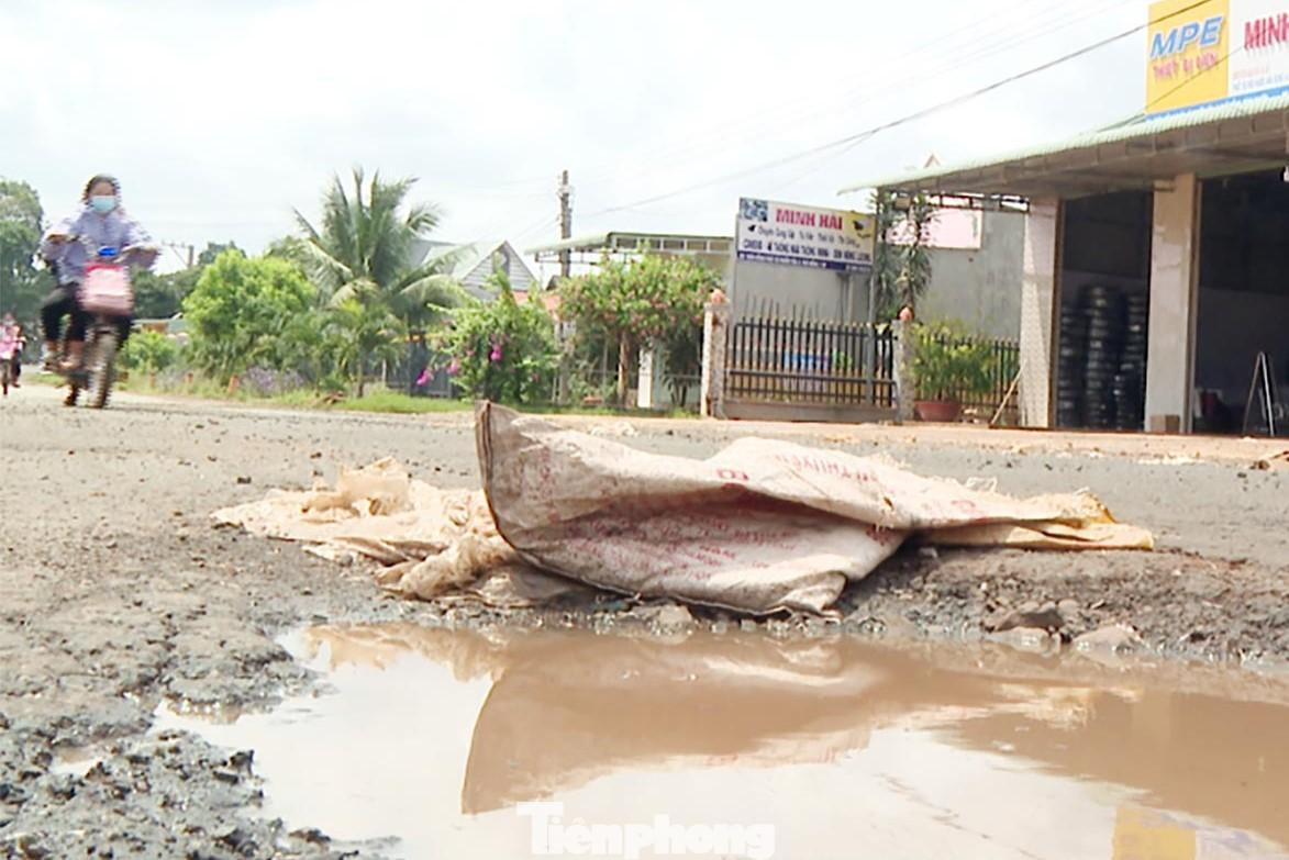 Tuyến ĐT 759 vừa đưa vào sử dụng đã xuống cấp