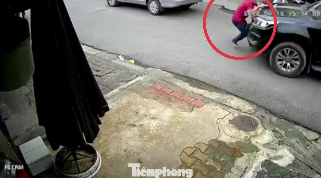 Hiện trường được camera an ninh nhà dân ghi lại