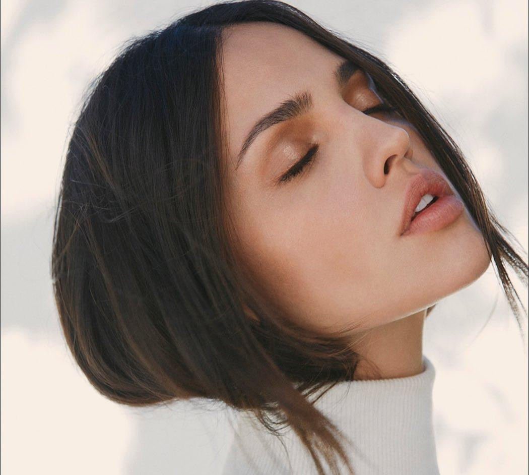 Cận cảnh đường nét vẻ đẹp hoàn hảo của nữ diễn viên Mexico