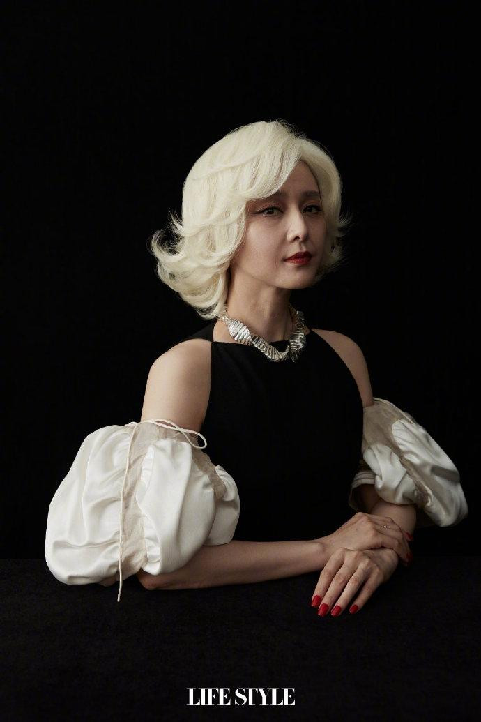 Nữ diễn viên U40 từng không ngại làm xấu mình để thử sức với nhiều hình ảnh và vai diễn khác nhau.