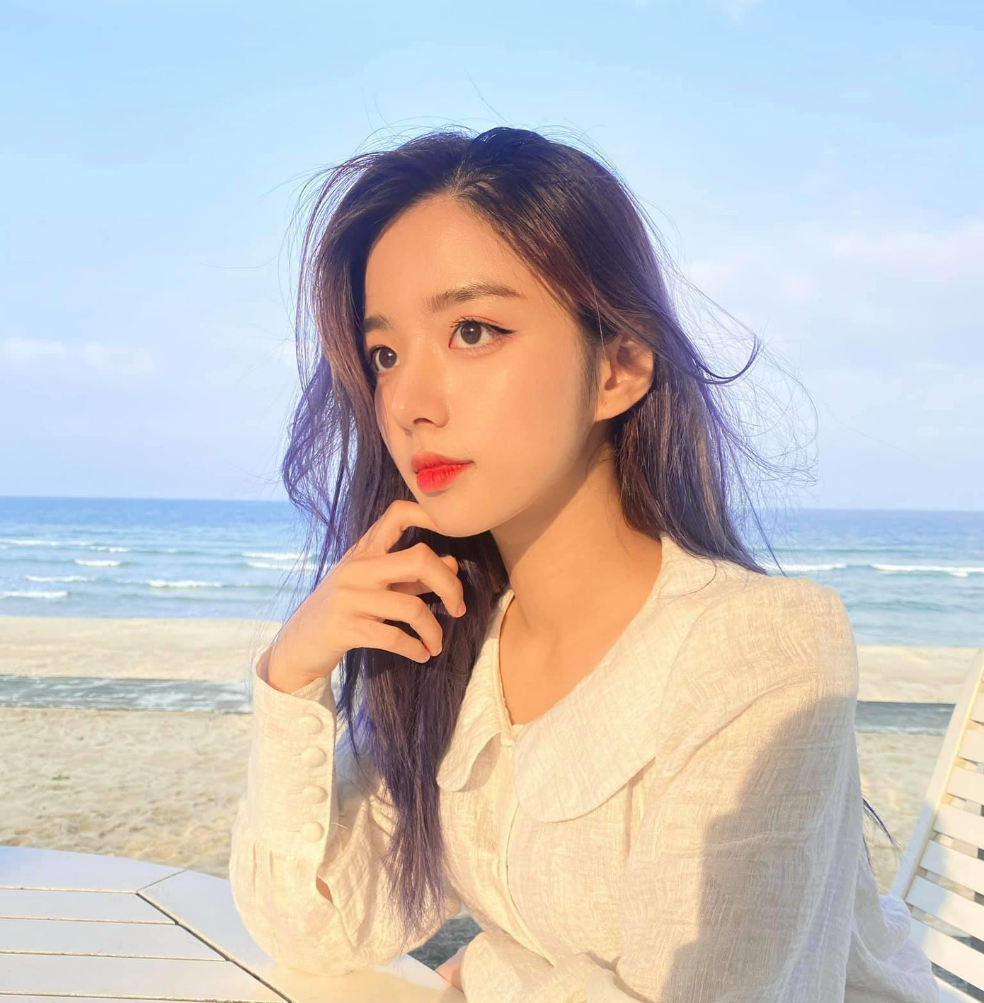 Góc nghiêng hoàn hảo không thua kém những hot girl xứ Hàn