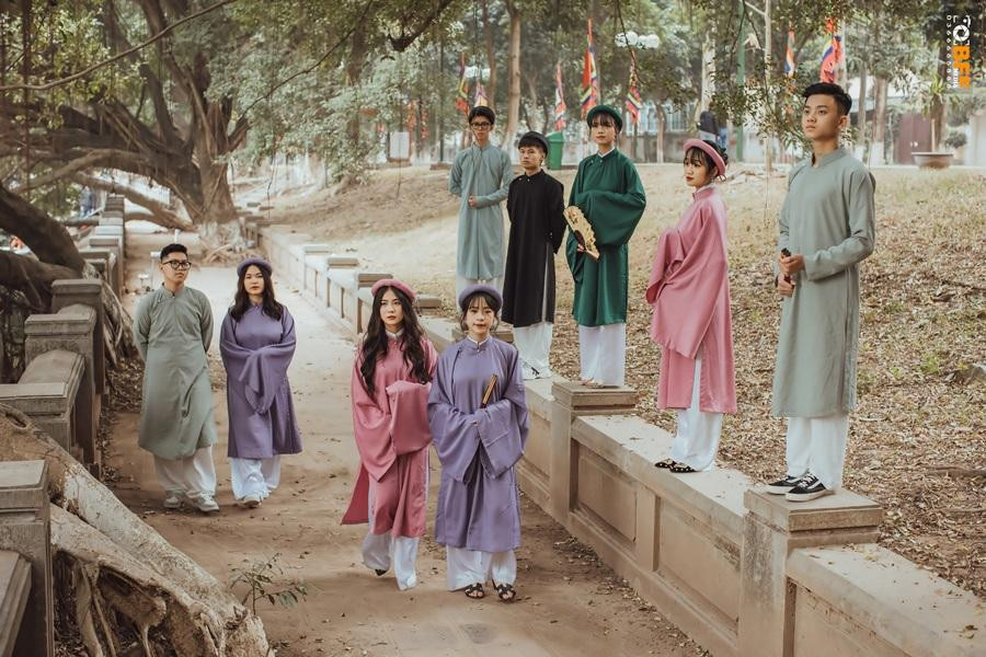 Nhóm bạn lớp 12D6 trường THPT Xuân Phương