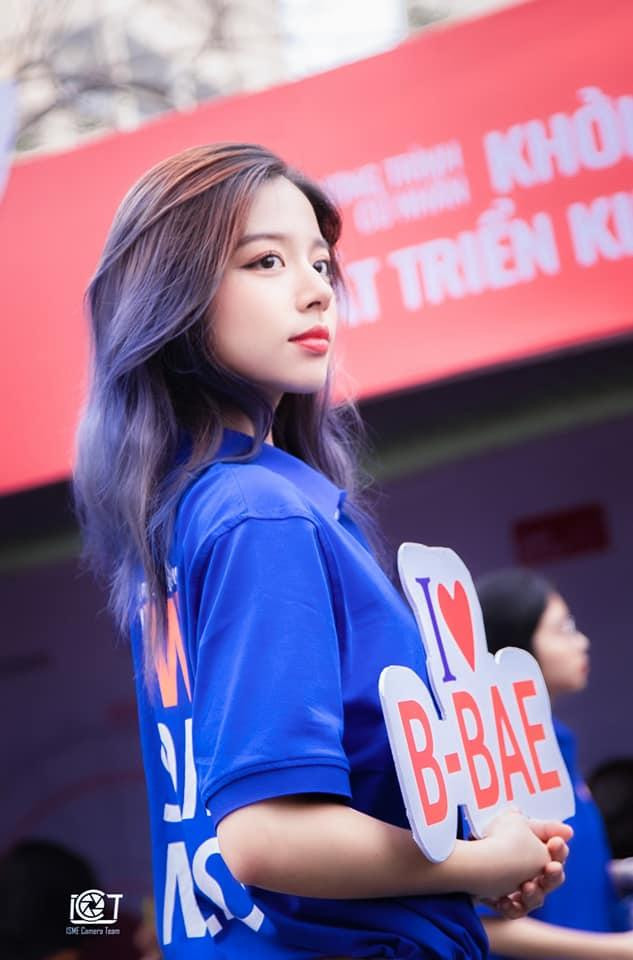 Góc nghiêng ấn tượng với sống mũi cao thẳng, vẻ đẹp không kém các diễn viên xứ Hàn.