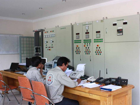 Bên trong tổ điều hành đạp thủy điện A Vương. Ảnh: Nam Cường. Bên trong tổ điều hành đạp thủy điện A Vương. Ảnh: Nam Cường