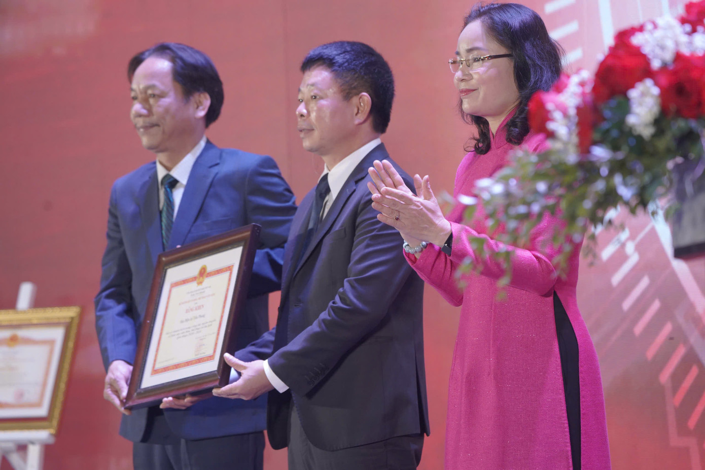 Báo điện tử Tiền Phong đón nhận Bằng khen của Bộ Văn hoá, Thể thao và Du lịch vì thành tích trong công tác tuyên truyền về lĩnh vực văn hoá, thể thao và du lịch trong giai đoạn 2020 – 2024.