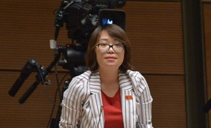 Bộ trưởng Nhạ: 'Đuổi học sinh viên bán dâm' là do cán bộ kém đưa lên ảnh 1