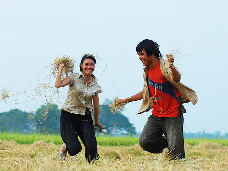 “Cánh đồng bất tận” - điểm sáng hiếm hoi của điện ảnh Việt Nam 2010