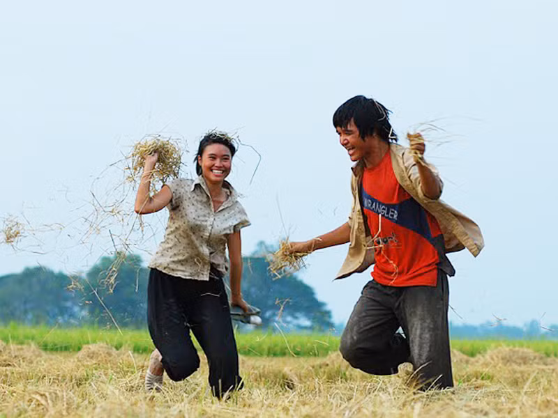 “Cánh đồng bất tận” - điểm sáng hiếm hoi của điện ảnh Việt Nam 2010