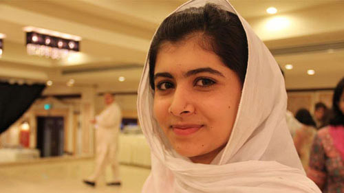 Không những thế, cô bé này còn thường xuyên xuất hiện trên các phương tiện truyền thông để quảng bá quyền được đi học cho trẻ em gái