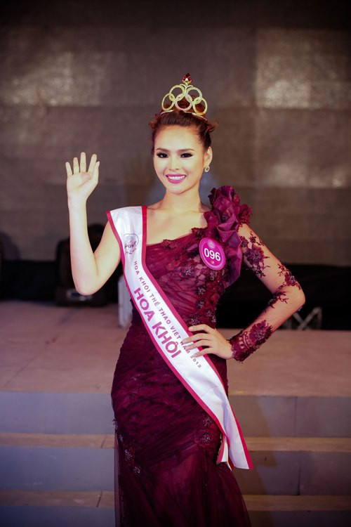 Cận cảnh vẻ đẹp của Tân Hoa khôi Thể thao 2012. Cận cảnh vẻ đẹp của Tân Hoa khôi thể thao 2012