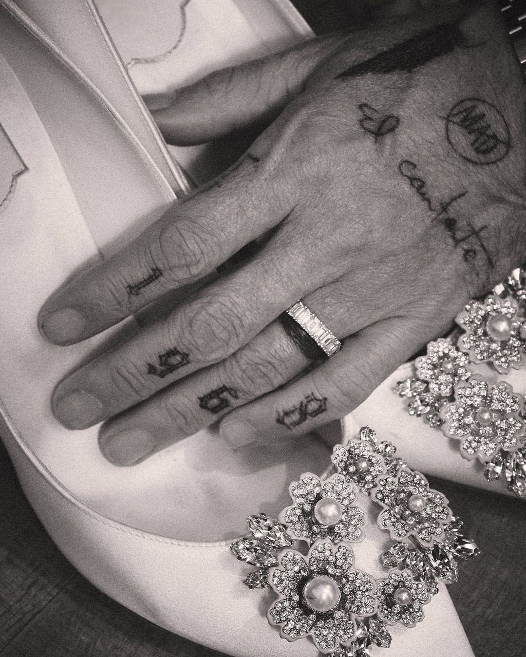 Nadia Ferreira và Marc Anthony gặp nhau lần đầu vào năm 2016 khi Marc Anthony sang Paraguay biểu diễn. Tháng 5/2022, sau hai tháng công khai tình yêu, cặp sao đính hôn tại Miami, Mỹ. Việc kết hôn với Marc Anthony được cho là giúp sự nghiệp của Nadia Ferreira bước lên tầm cao mới. Cô nổi tiếng toàn cầu, được nhiều tờ báo uy tín thế giới quan tâm đưa tin. Mỹ nhân Paraguay cũng đắt show quảng cáo, event hơn.