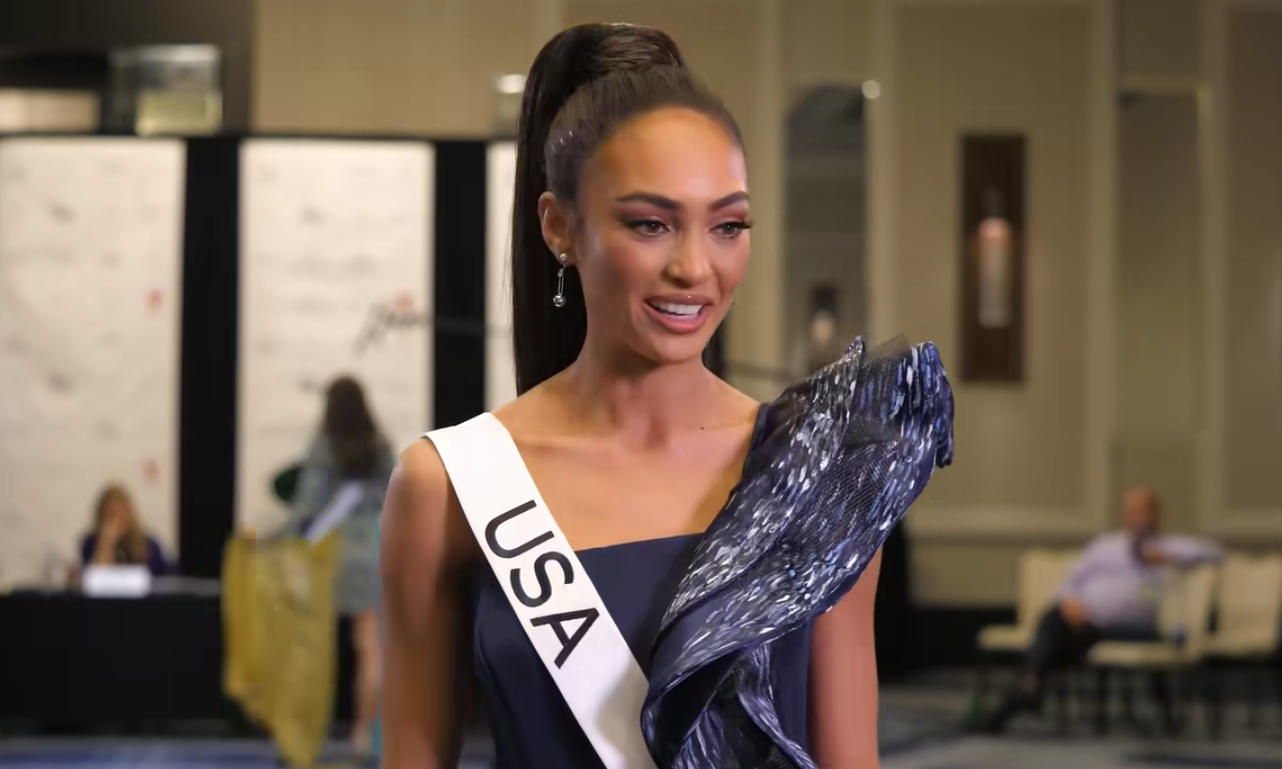 R'Bonney Gabriel trong phần thi phỏng vấn kín.