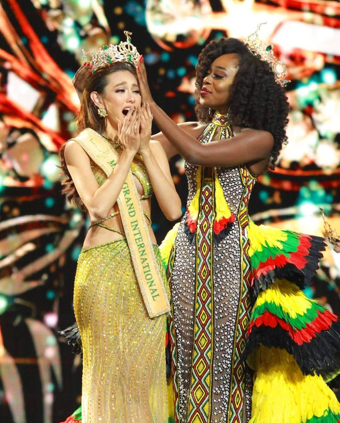 Năm 2021, hai mỹ nhân Việt vào đề cử Miss Grand Slam của Globalbeauties là Thùy Tiên với thành tích đăng quang Miss Grand 2021 và Kim Duyên vào top 16 Miss Universe 2021. Kết quả, hai người đẹp dừng chân ở top 50.