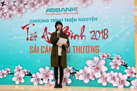 Cùng Hoa hậu Ngọc Hân thiện nguyện nơi lũ quét cuốn kinh hoàng ảnh 7