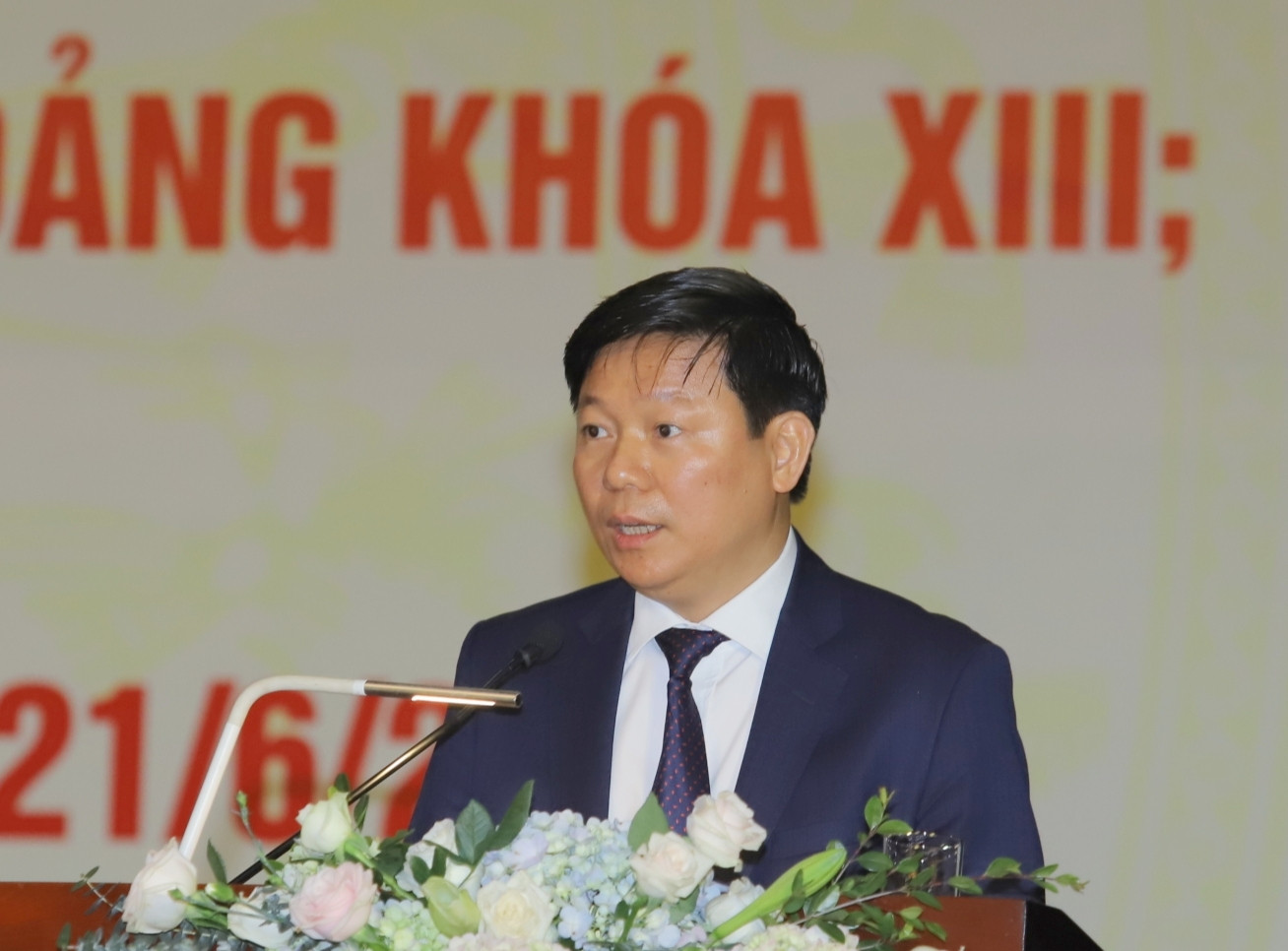 Đồng chí Trần Thanh Lâm, Phó Trưởng Ban Tuyên giáo Trung ương báo cáo tại hội nghị. Đồng chí Trần Thanh Lâm, Phó Trưởng Ban Tuyên giáo Trung ương báo cáo tại hội nghị.