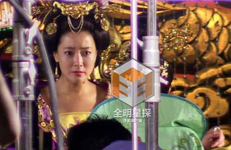 Kim Hee Sun - Mỹ nhân Hàn Quốc đầu tiên đóng vai Võ Tắc Thiên ảnh 4
