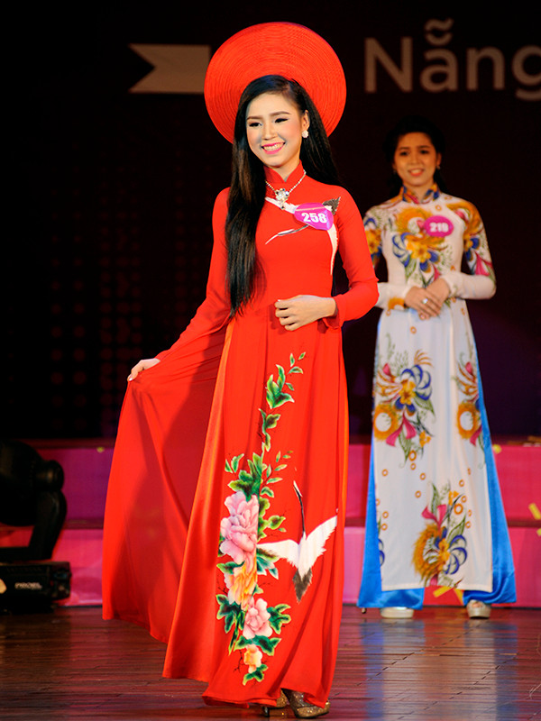 Nữ sinh miền Trung yêu kiều trong tà áo dài ảnh 7