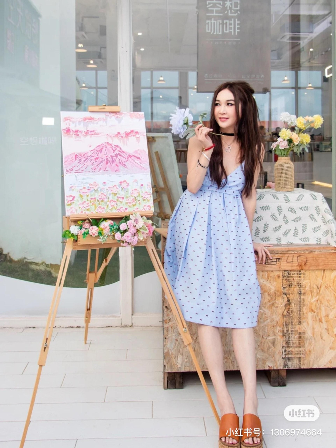 Ôn Bích Hà trẻ hơn nhiều so với tuổi thật là điều ai cũng công nhận, dù trong những thước phim chân thật nhất hay hình ảnh đã qua chỉnh sửa.