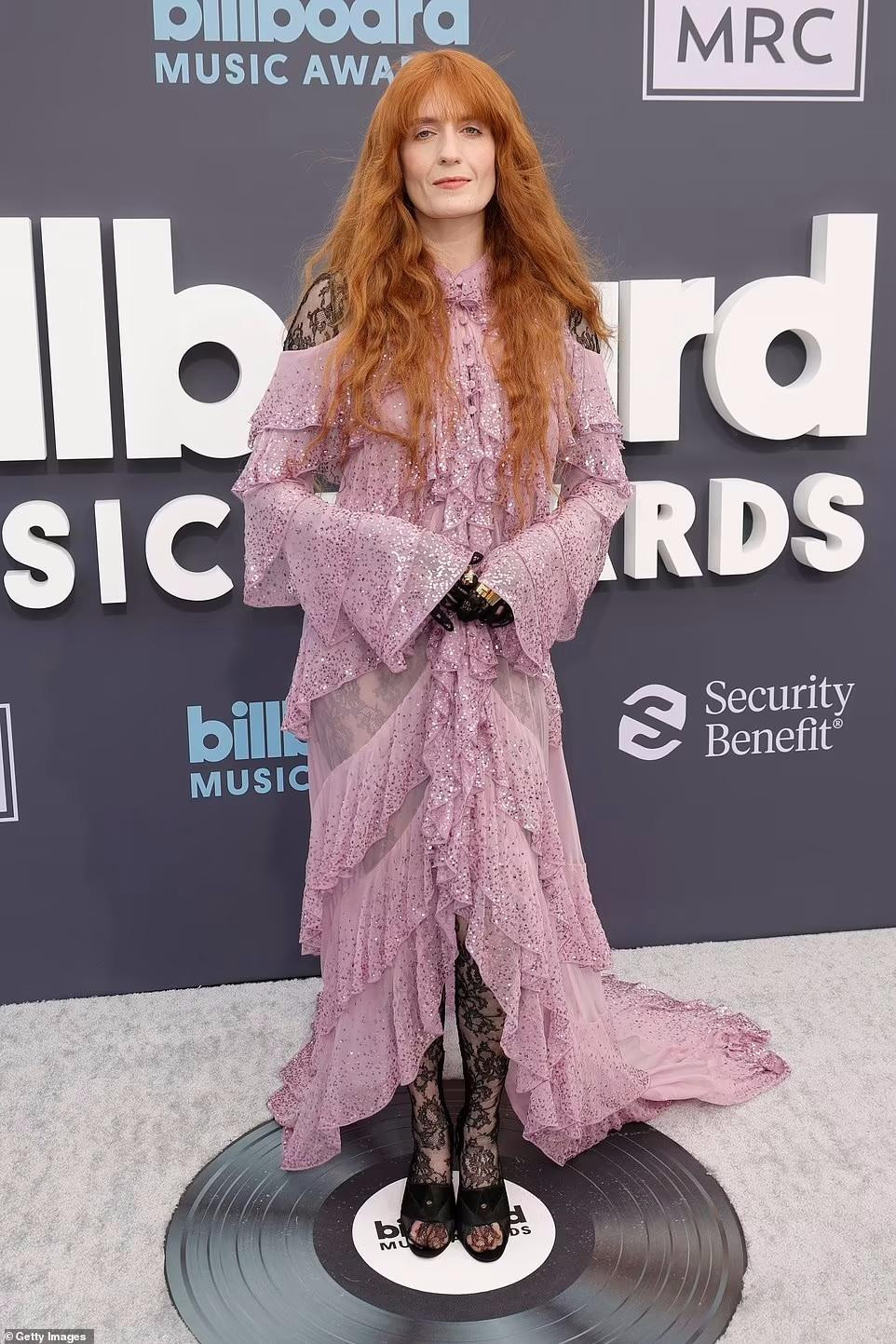 Ca/nhạc sĩ người Anh Florence Welch Ca/nhạc sĩ người Anh Florence Welch