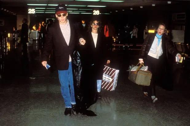 Jennifer Grey ca ngợi Johnny Depp đẹp đến mức vượt qua cả con người.