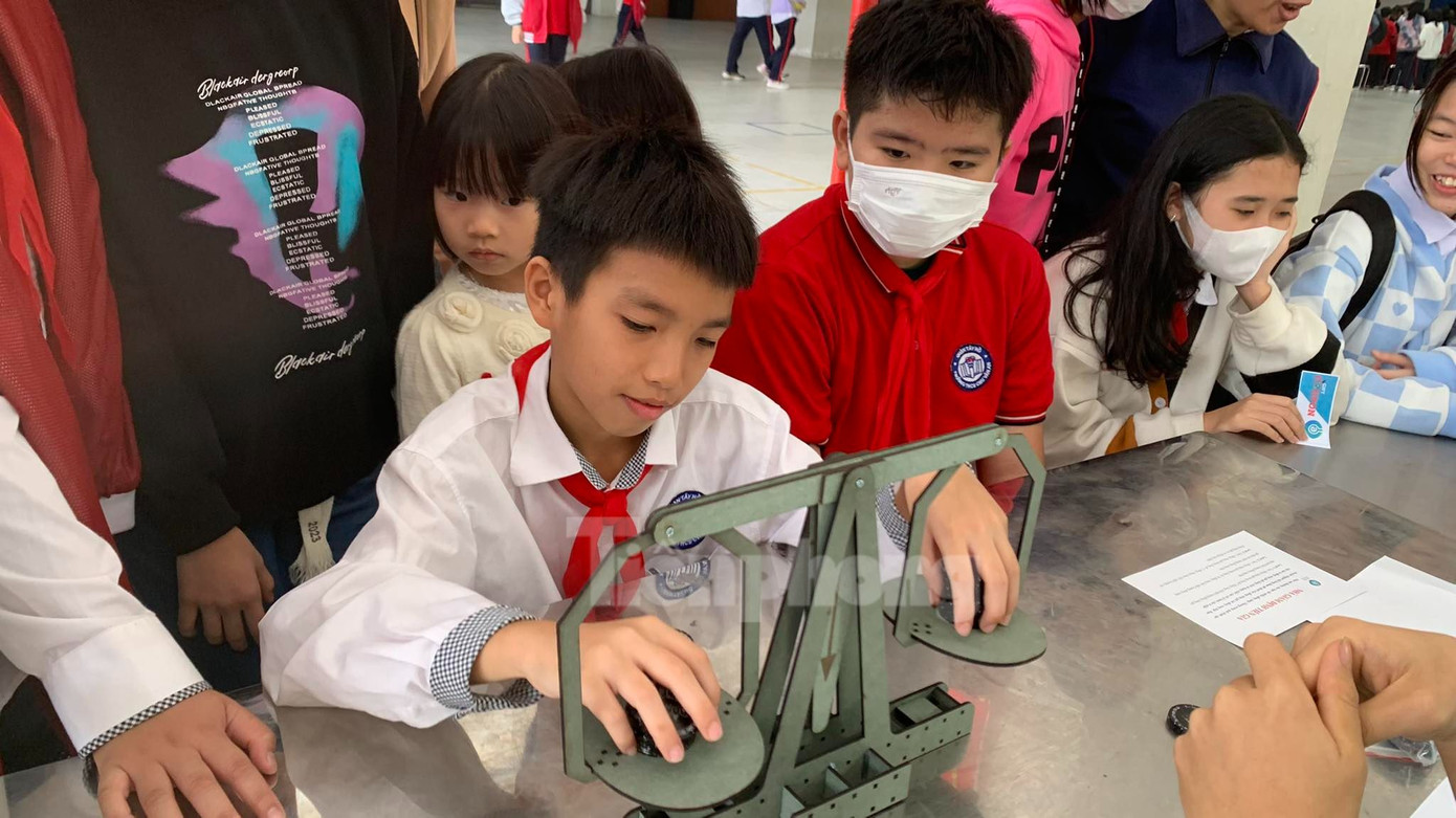 Học sinh được thử sức với bài toán trọng lượng của vật trong thực tế Học sinh được thử sức với bài toán trọng lượng của vật trong thực tế