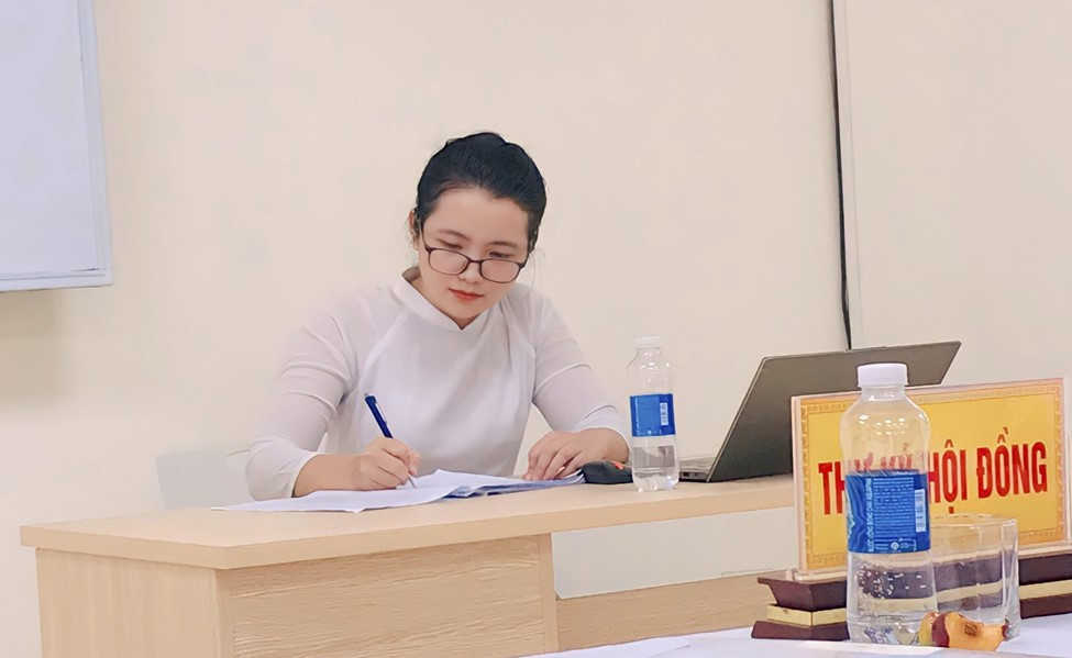 Thanh Viên tại buổi bảo vệ Khóa luận tốt nghiệp