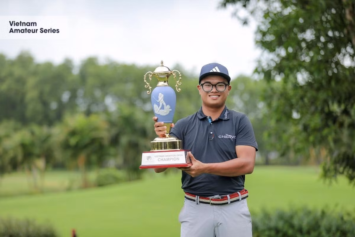 Nguyễn Nhất Long chạy đà hoàn hảo cho giải Vô địch Golf Quốc gia năm 2023 - Cúp VinFast. Nguyễn Nhất Long chạy đà hoàn hảo cho giải Vô địch Golf Quốc gia năm 2023 - Cúp VinFast.