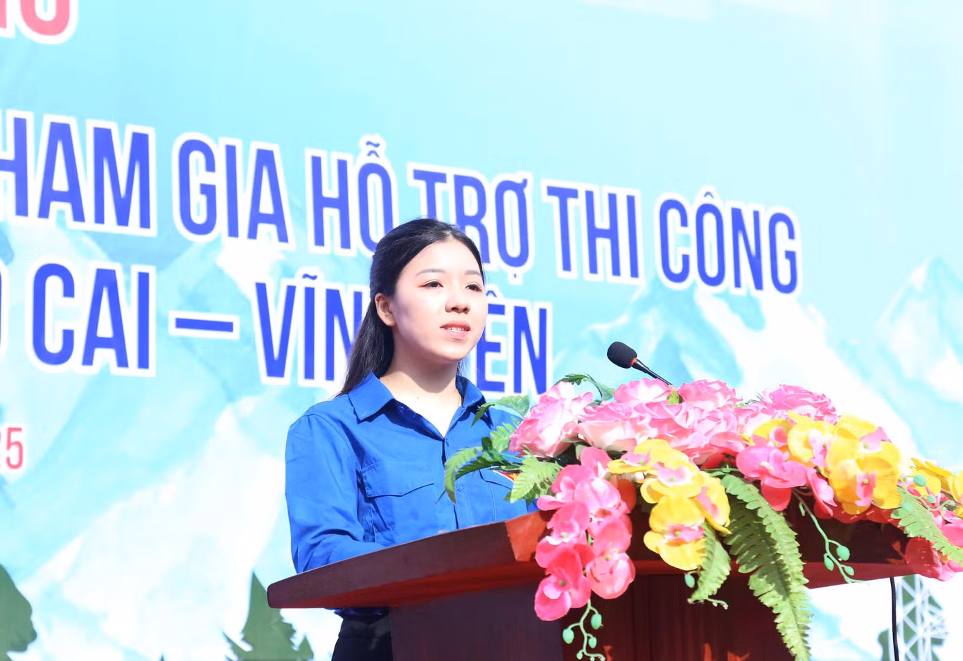 Đại diện đoàn viên thanh niên phát biểu hưởng ứng tại chương trình. Ảnh: Xuân Tùng