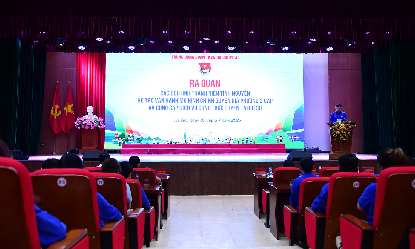 T.Ư Đoàn tổ chức lễ ra quân các đội hình thanh niên tình nguyện hỗ trợ vận hành chính quyền địa phương 2 cấp và cung cấp dịch vụ công trực tuyến tại Hà Nội. Ảnh: Xuân Tùng T.Ư Đoàn tổ chức lễ ra quân các đội hình thanh niên tình nguyện hỗ trợ vận hành chính quyền địa phương 2 cấp và cung cấp dịch vụ công trực tuyến tại Hà Nội. Ảnh: Xuân Tùng