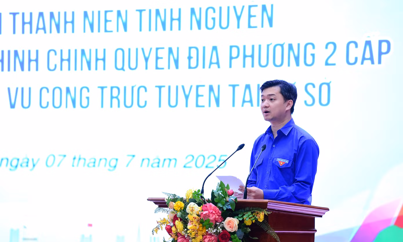 Bí thư T.Ư Đoàn, Chủ tịch Hội SVVN Nguyễn Minh Triết phát biểu tại chương trình. Ảnh: Xuân Tùng