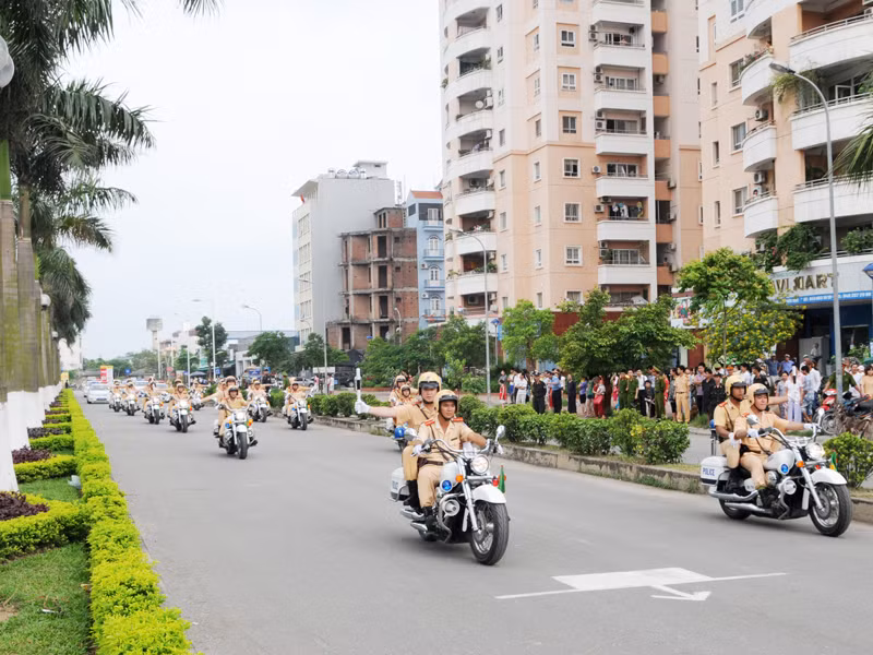 Xe dẫn đoàn trang bị cho lực lượng CSGT
