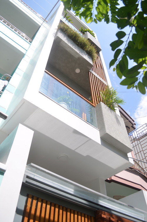 Nhà mới, nội thất cũ vẫn long lanh 'đốn tim' bất cứ ai khó tính ảnh 1