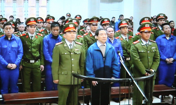 Các bị cáo tại phiên sơ thẩm