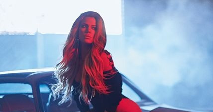 Em gái Kim Kardashian rực lửa đầy mê hoặc ảnh 3