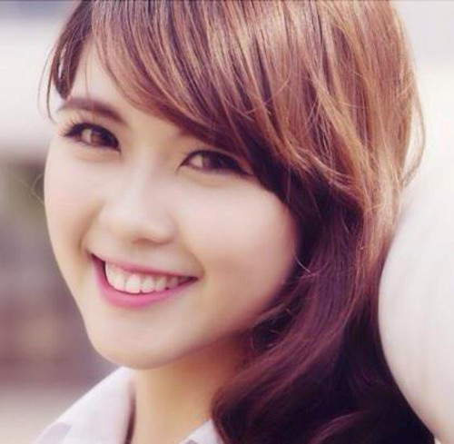 Nguyễn Đặng Tường Linh sở hữu nụ cười trong trẻo và gương mặt đẹp