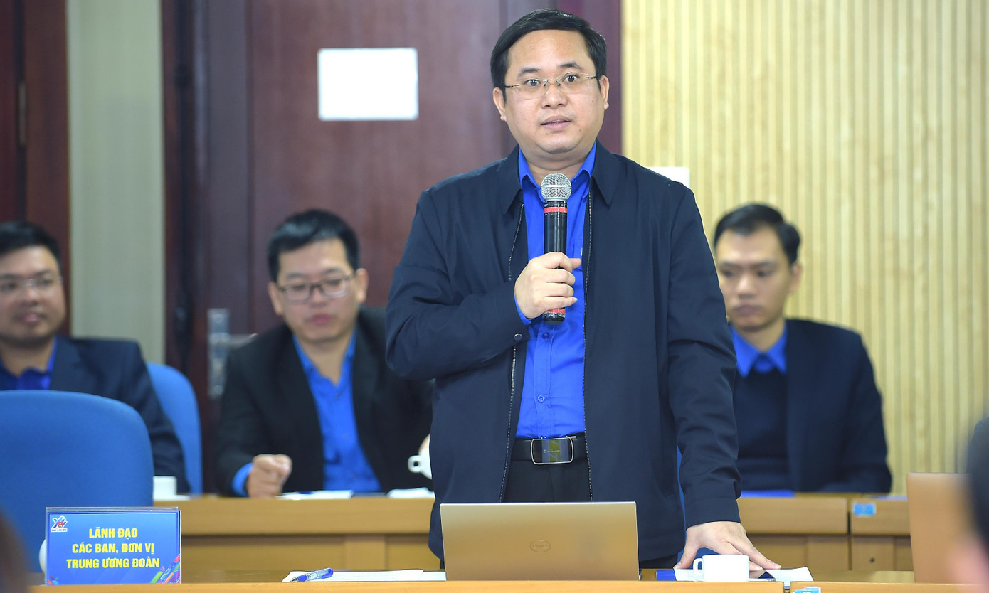 Tại buổi họp báo các phóng viên đã đặt nhiều câu hỏi tới Ban Tổ chức. Được sự phân công của chủ trì, các trưởng ban đơn vị T.Ư Đoàn trao đổi nhiều nội dung liên quan đến đại hội. Ảnh: Xuân Tùng Tại buổi họp báo các phóng viên đã đặt nhiều câu hỏi tới Ban Tổ chức. Được sự phân công của chủ trì, các trưởng ban đơn vị T.Ư Đoàn trao đổi nhiều nội dung liên quan đến đại hội. Ảnh: Xuân Tùng