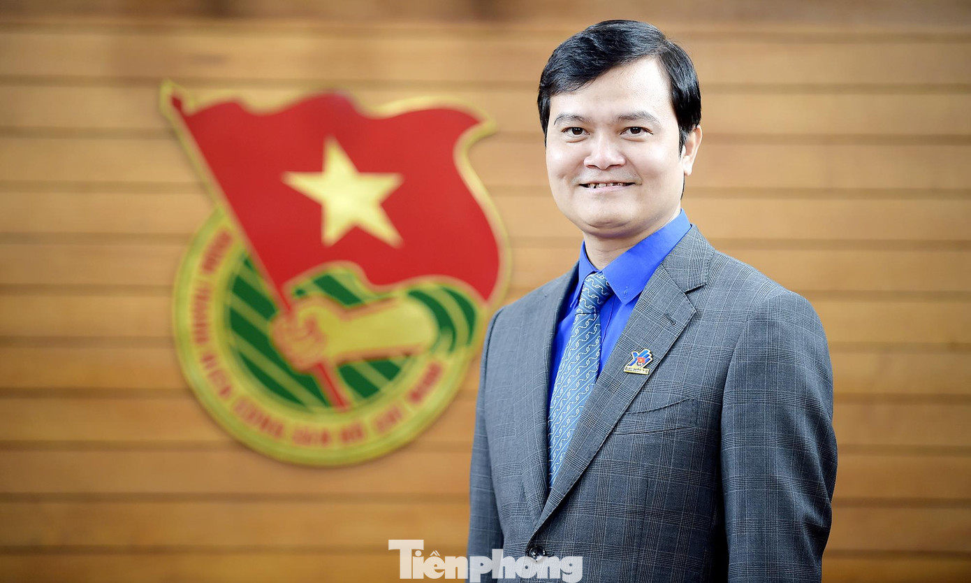 Đồng chí Bùi Quang Huy được tín nhiệm tái đắc cử Bí thư thứ nhất T.Ư Đoàn khóa XII. (Ảnh: Xuân Tùng) Đồng chí Bùi Quang Huy được tín nhiệm tái đắc cử Bí thư thứ nhất T.Ư Đoàn khóa XII. (Ảnh: Xuân Tùng)