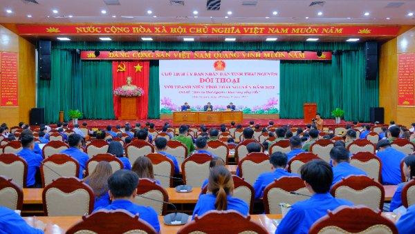 Chương trình đối thoại giữa Chủ tịch tỉnh Thái Nguyên với đoàn viên thanh niên. Ảnh: BTC
