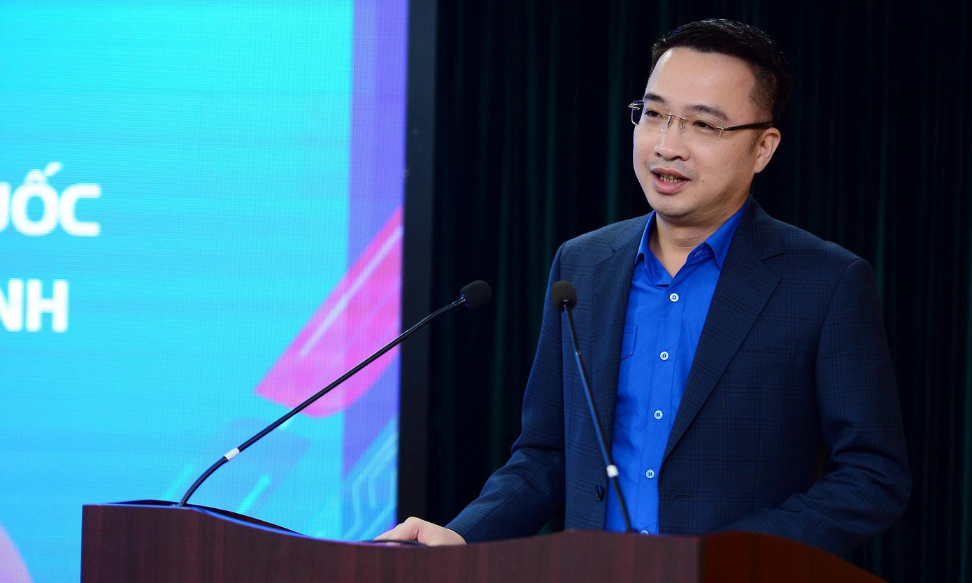 Anh Nguyễn Tường Lâm thông tin chương trình đại hội. Ảnh: Dương Triều Anh Nguyễn Tường Lâm thông tin chương trình đại hội. Ảnh: Dương Triều