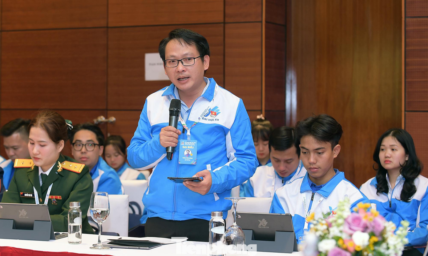 Anh Trần Trí Cường phát biểu ý kiến tại diễn đàn. Ảnh: Xuân Tùng